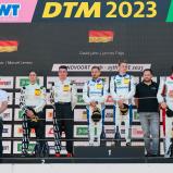Das Podium des Samstagrennens der ADAC GT4 Germany
